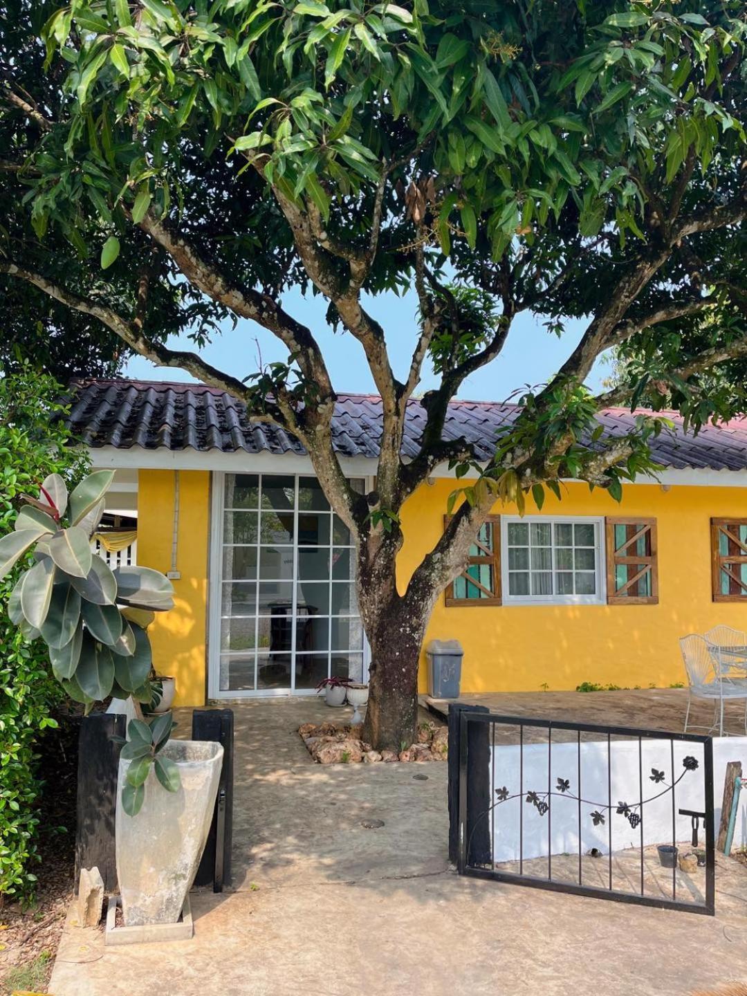 Moon Village Khaoyai Holiday Home Pong Talong Bilik gambar